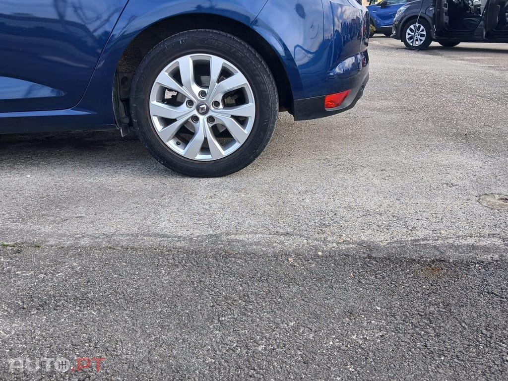 Renault Mégane MEGANE IV Hatchback 1.5 Blue DCI