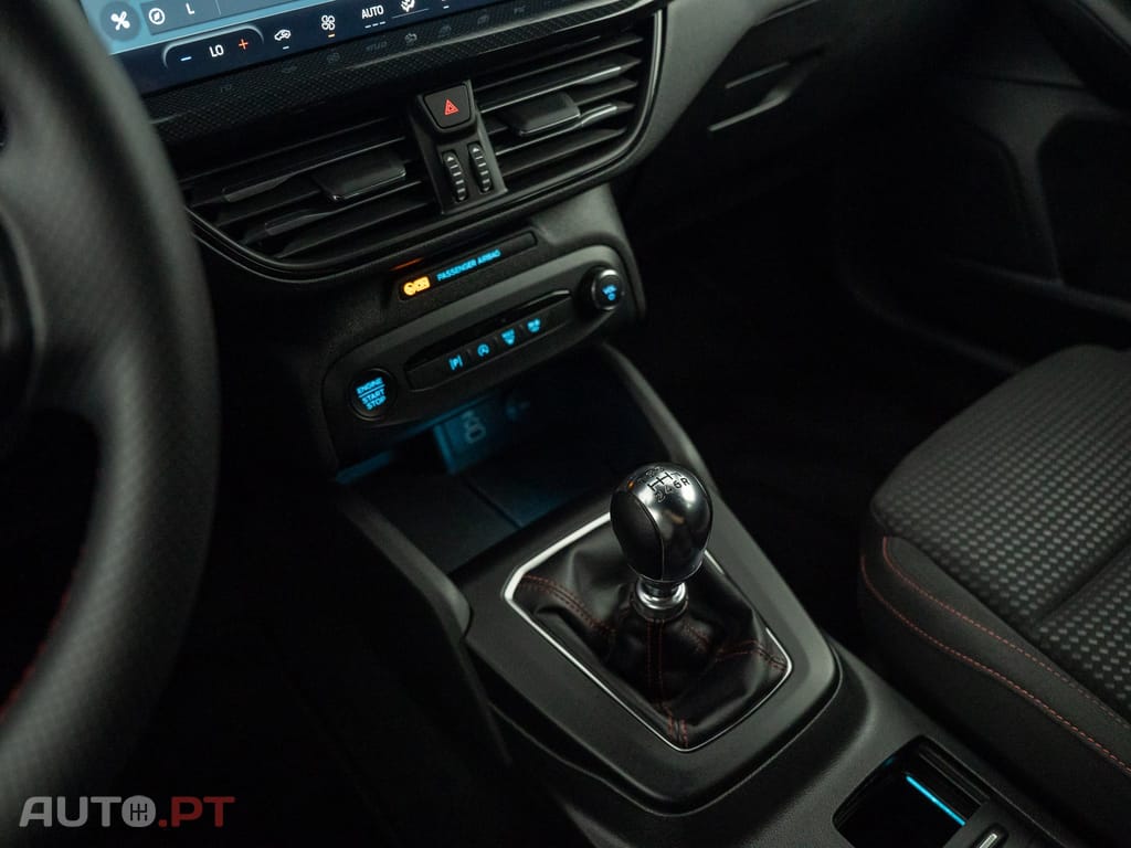 Ford Focus 1.0 EcoBoost MHEV ST-Line