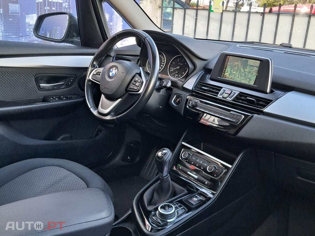 BMW 216 d Luxury Line