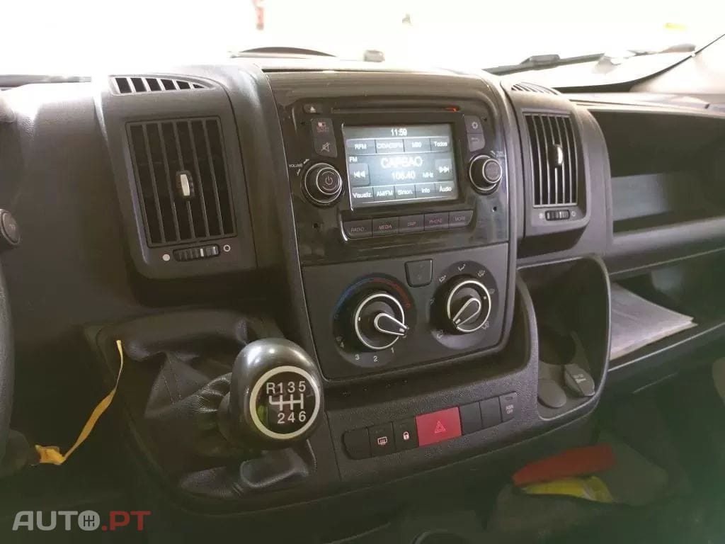 Peugeot Boxer  2.0 BlueHDi 333 L3H2 Premium