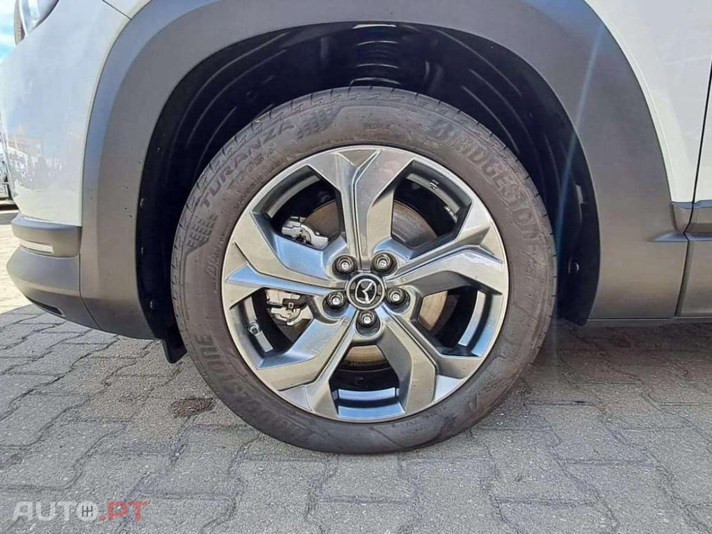 Mazda MX-30 e-Skyactiv Makoto Urban Expression