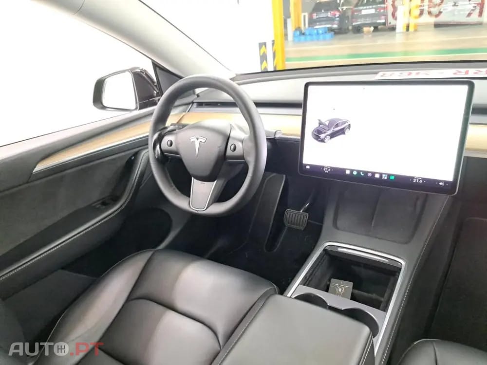 Tesla Model Y Long Range Dual Motor AWD