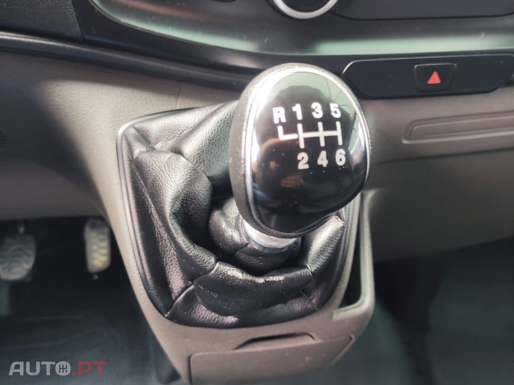Ford Transit Custom 250L1 2.0 TDCi H1-Tecto Baixo Ambiente