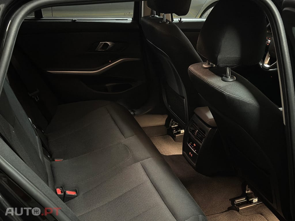 BMW 320 Touring Pack Business Plus