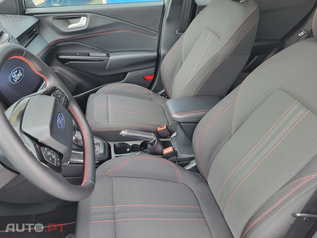 Ford Puma 1.0 EcoBoost mHEV ST-Line