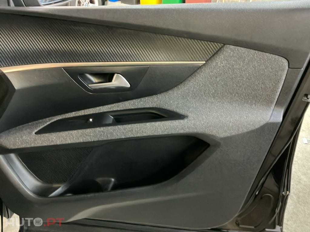 Peugeot 3008 1.2 PureTech Active Pack EAT8