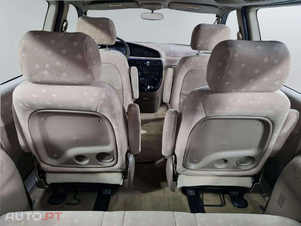 Kia Carnival LS