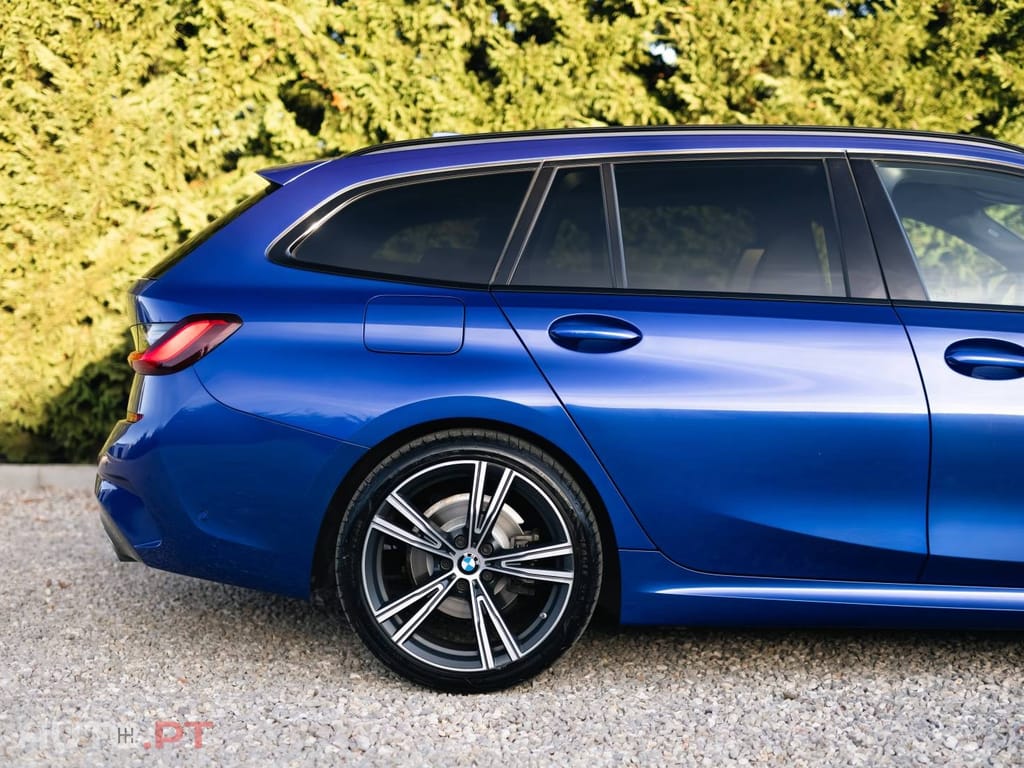 BMW 320 d Pack Desportivo M Auto