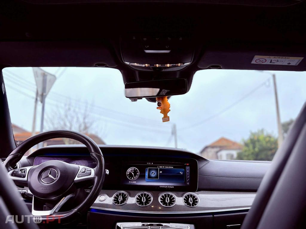 Mercedes-Benz E 220 d AMG Line