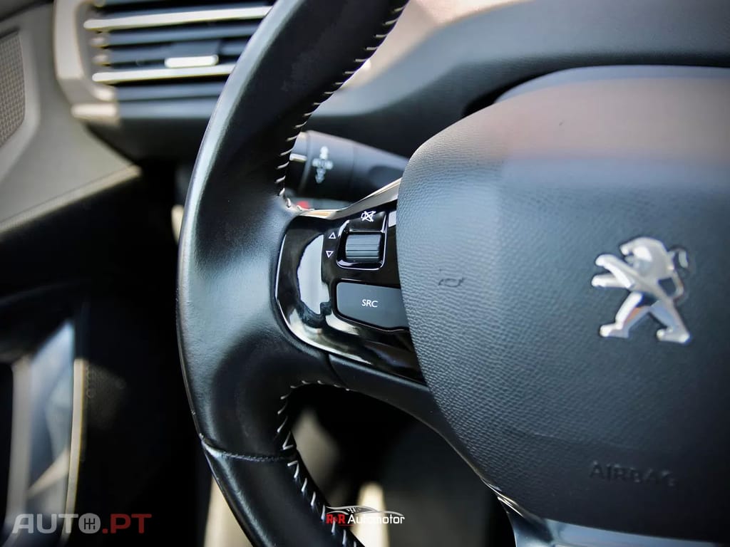 Peugeot 308 1.2 PureTech Business Line