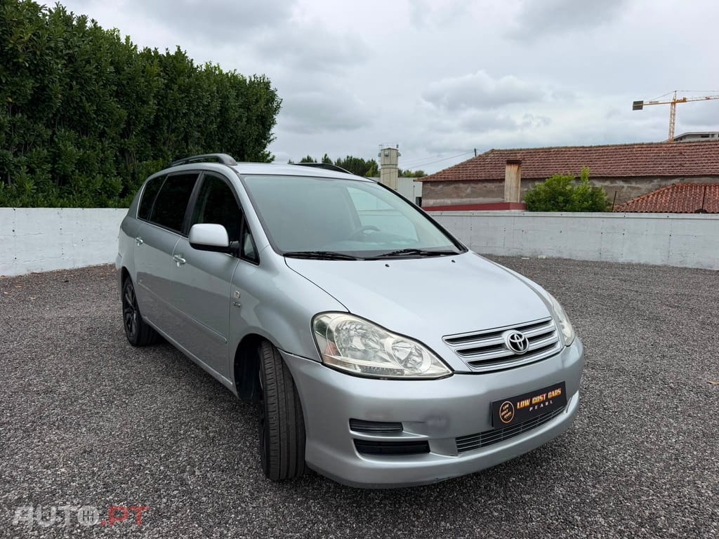 Toyota Avensis Verso 2.0 D-4D