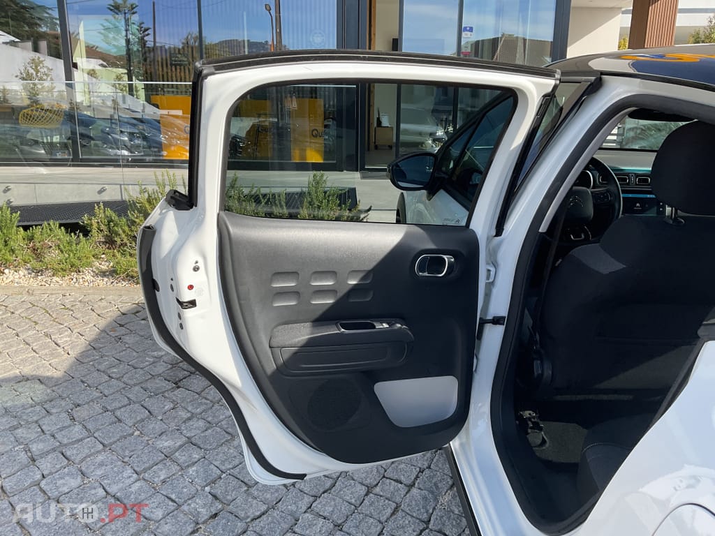 Citroen C3 1.2 PureTech Shine EAT6