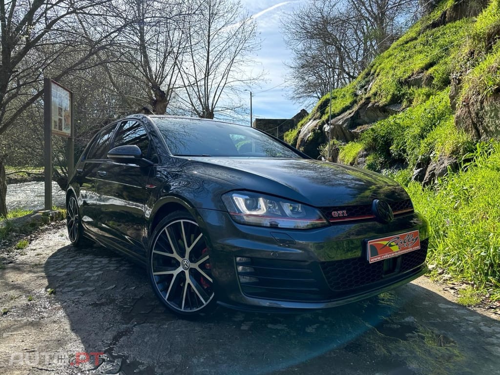 Volkswagen Golf 2.0 TSi GTi DSG Performance
