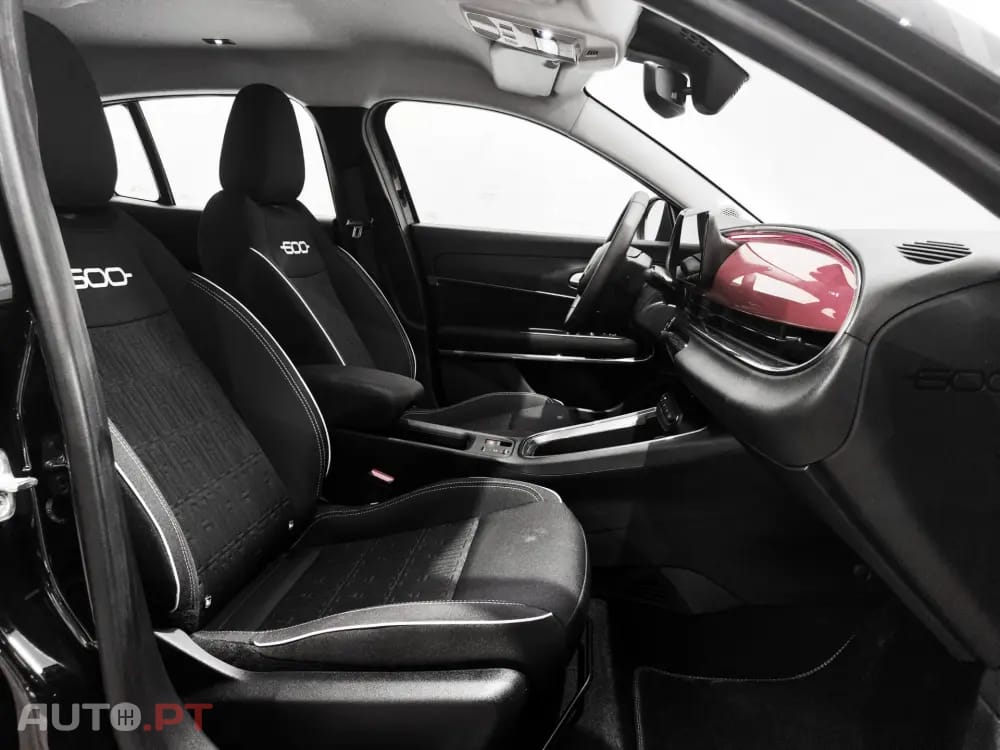Fiat 600e 54 kWh (RED)
