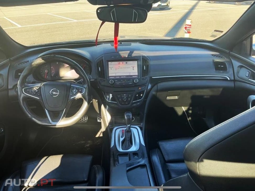 Opel Insignia OPC 2.8 T V6 AWD Active-Select