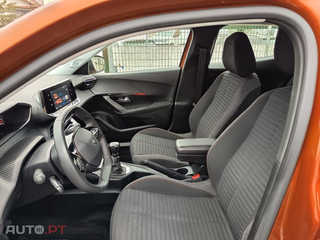 Peugeot 2008 1.2 PureTech Active Pack