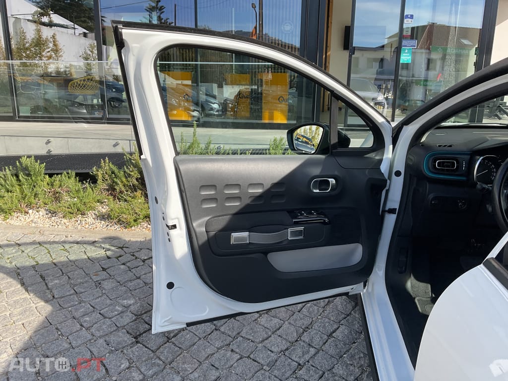 Citroen C3 1.2 PureTech Shine EAT6