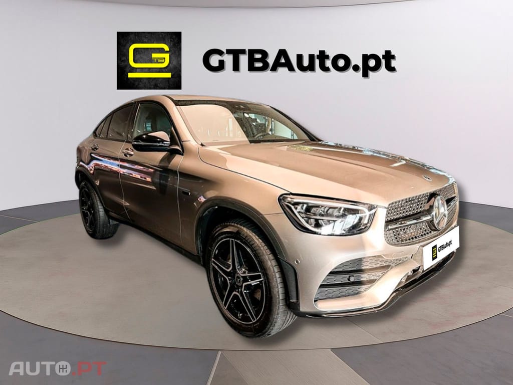 Mercedes-Benz GLC 300 I.V.A DEDUTIVEL e 4M AMG 
