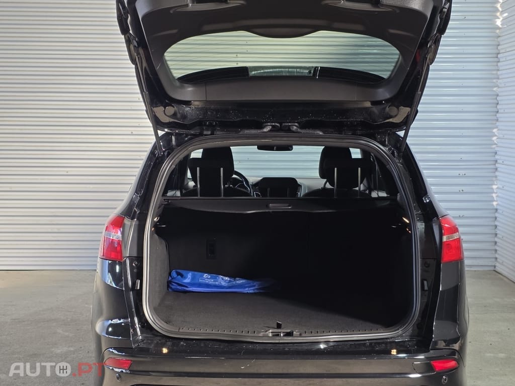 Ford Focus SW 1.5 TDCi EcoBlue ST-Line