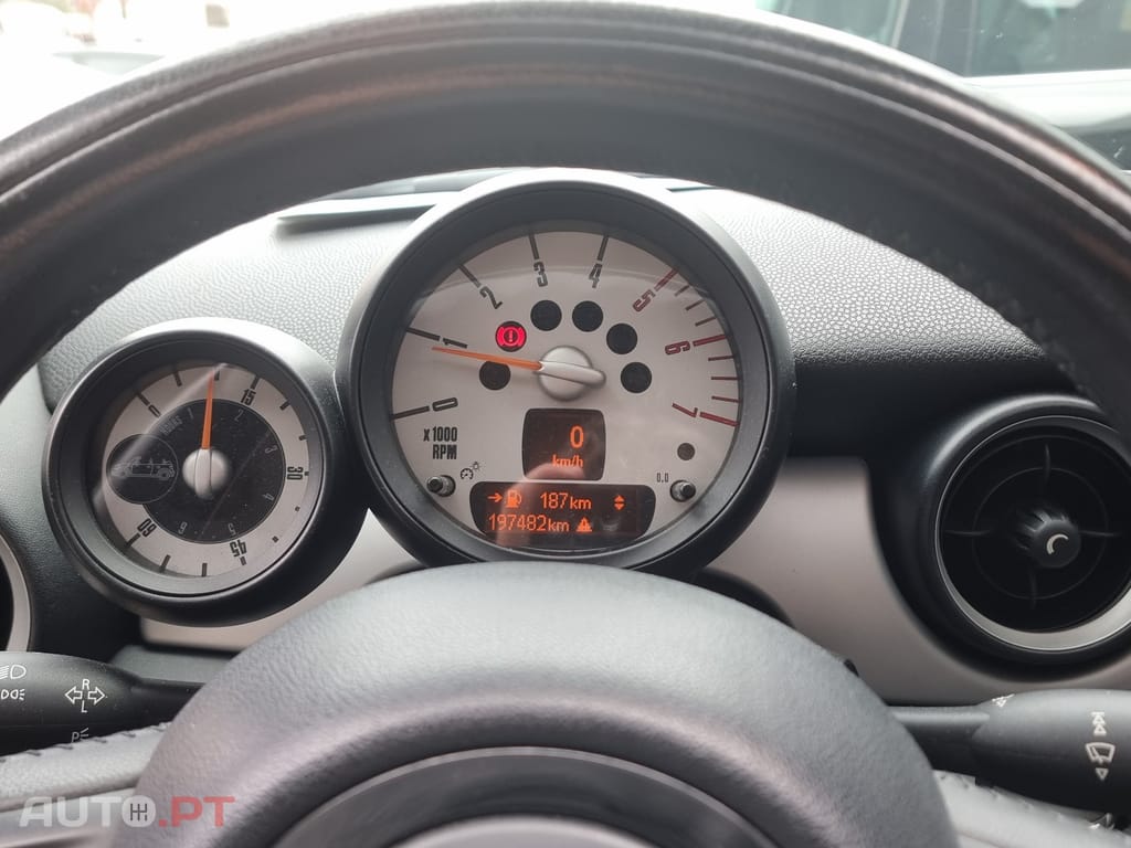 MINI Cabrio Cooper D
