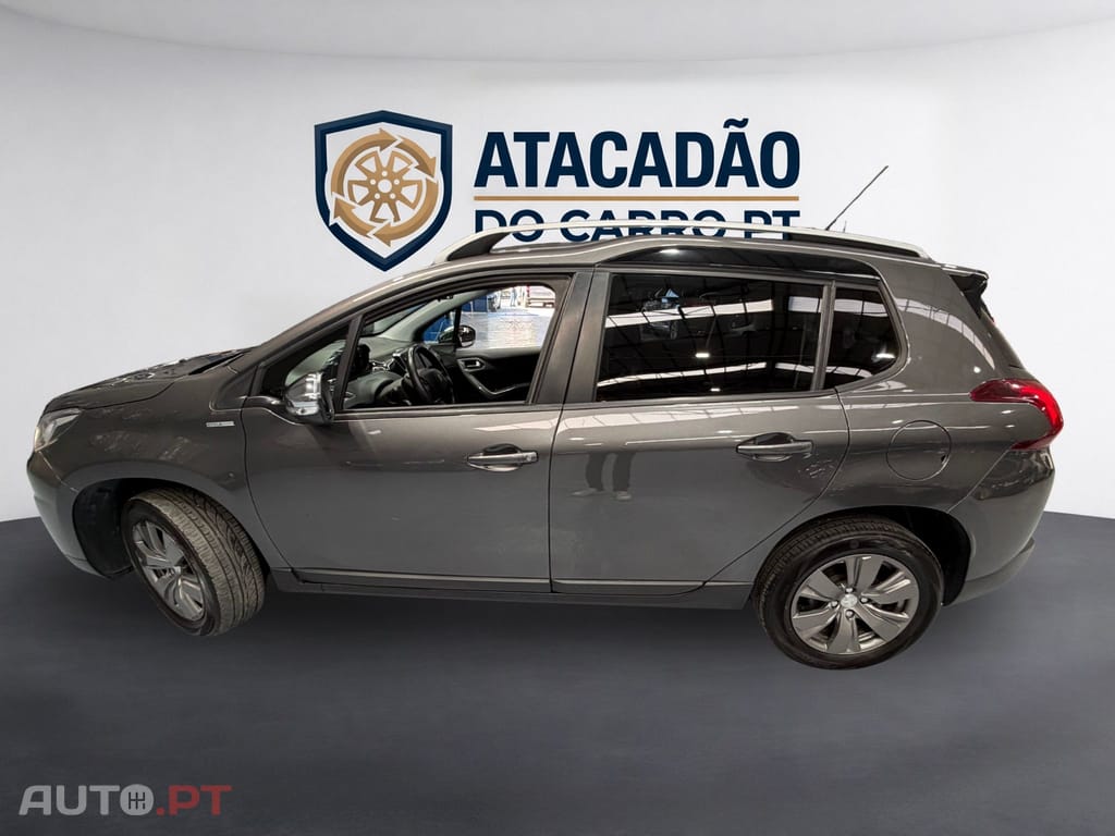 Peugeot 2008 1.2 e-VTi Style