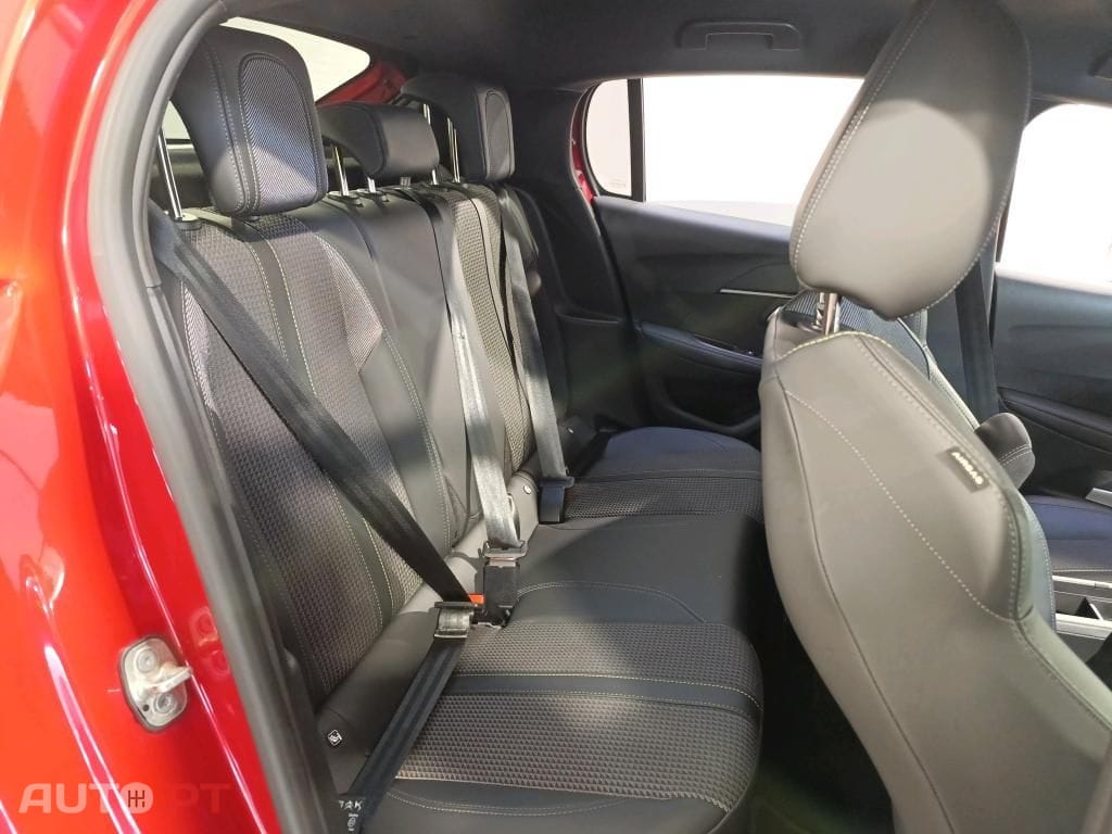Peugeot 208 1.2 PureTech GT EAT8