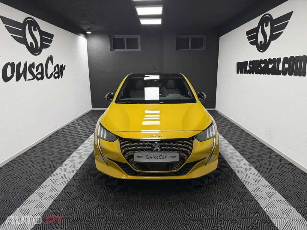 Peugeot E-208 50 kWh GT