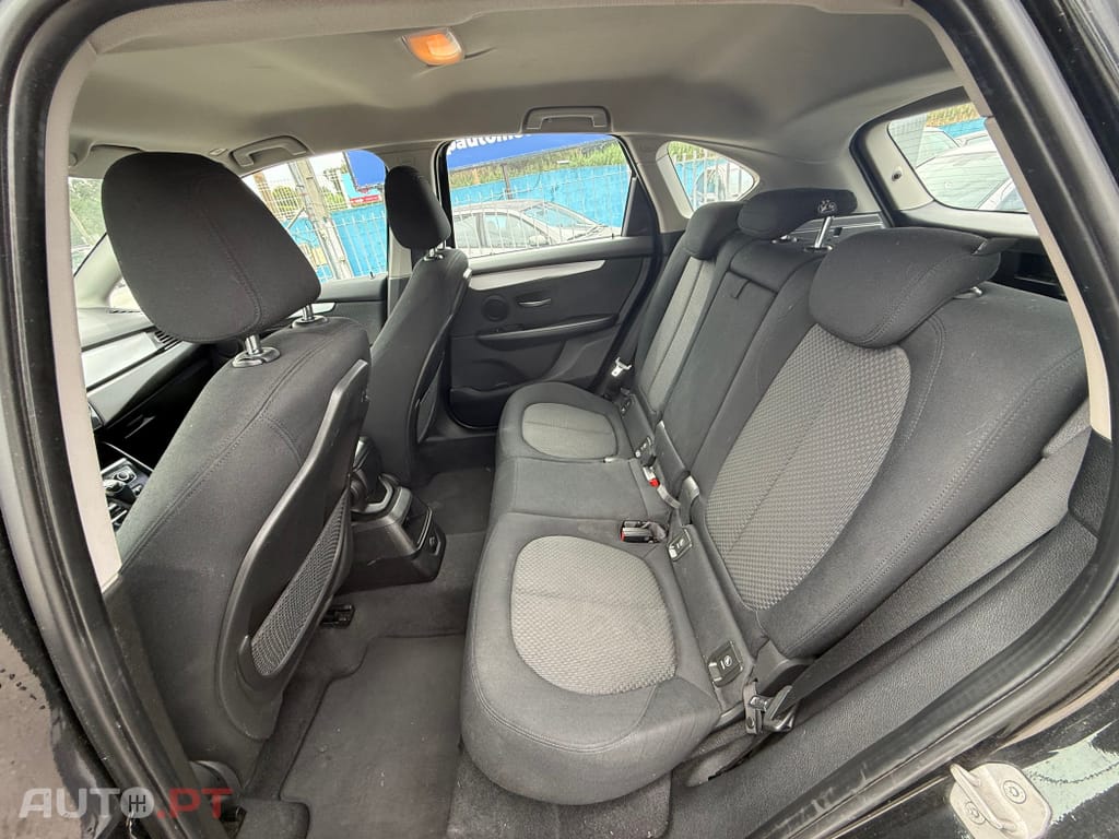 BMW 216 d Advantage