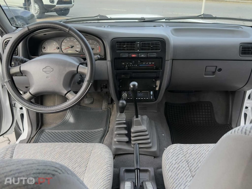 Nissan Pick Up 2.5 TD D22 CD 4X4