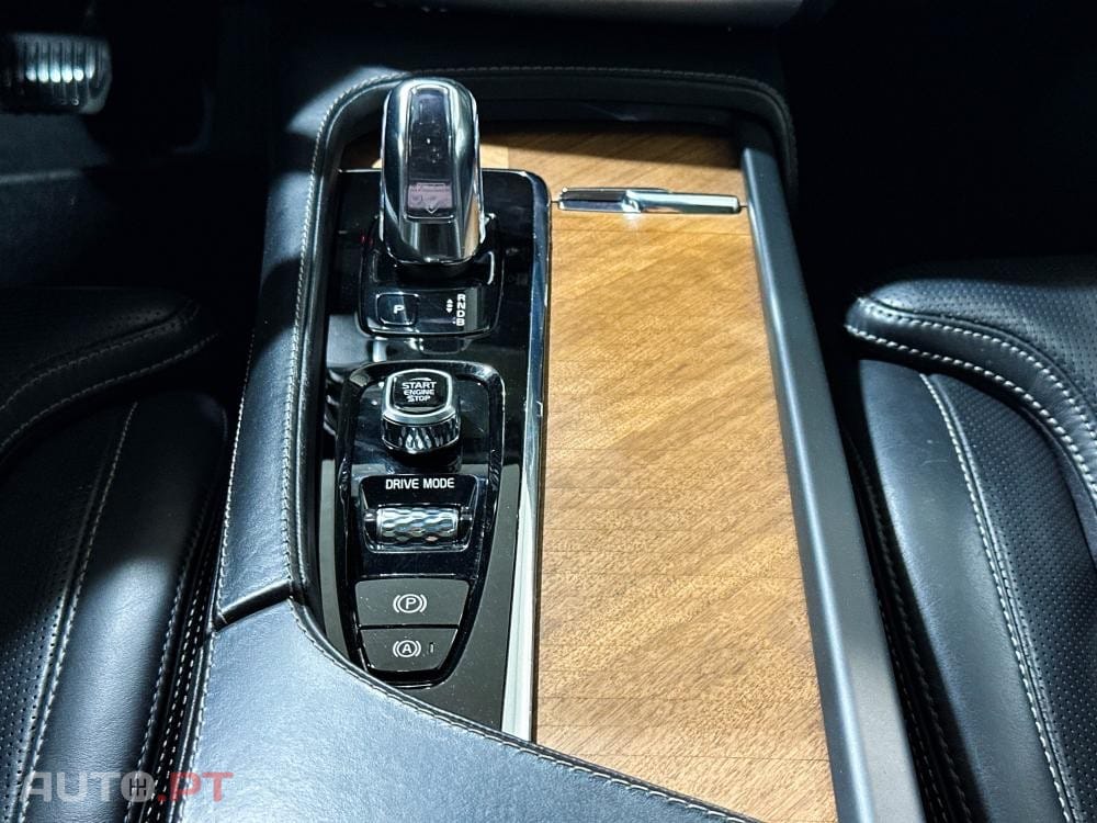 Volvo XC90 T8 AWD Twin Engine Geartronic Inscription