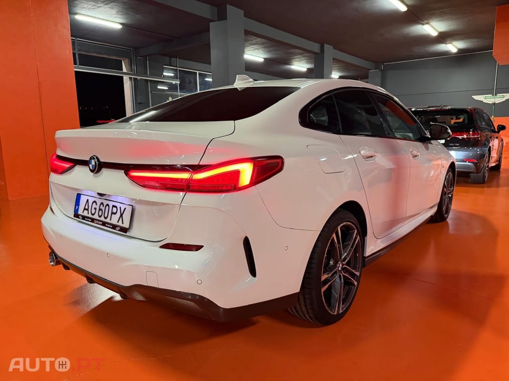 BMW 216 d Pack Desportivo M