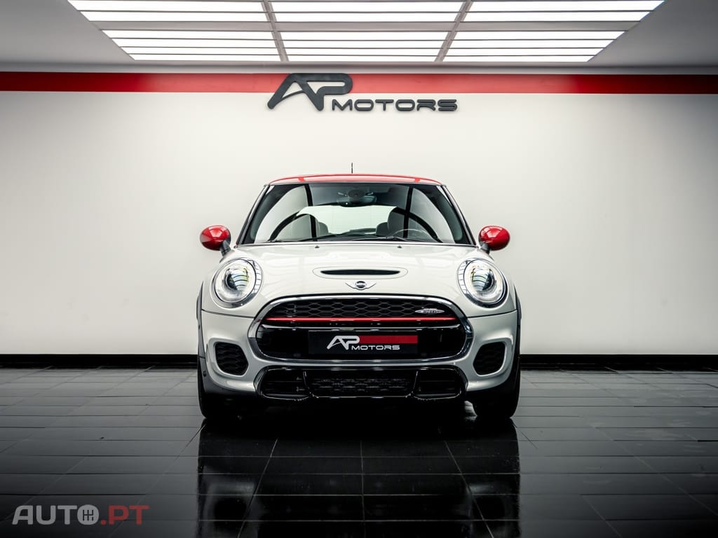 MINI Cooper John Cooper Works