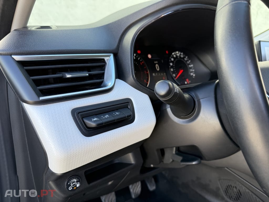 Renault Clio 1.0 TCe Limited Bi-Fuel