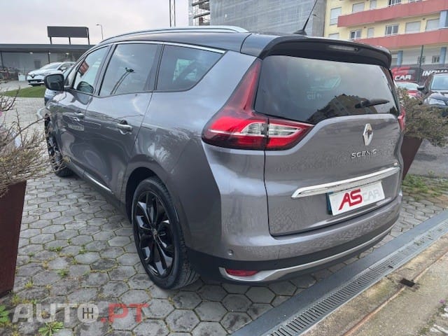 Renault Grand Scénic BLUE dCi 150 BLACK EDITION
