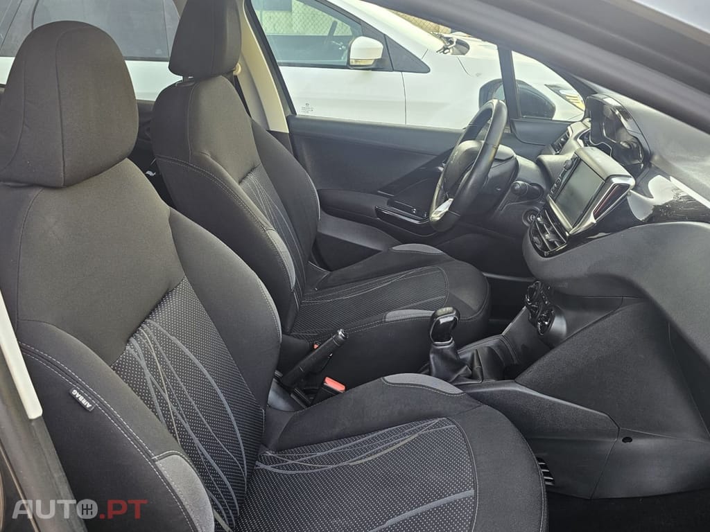 Peugeot 208 1.2 VTi Active