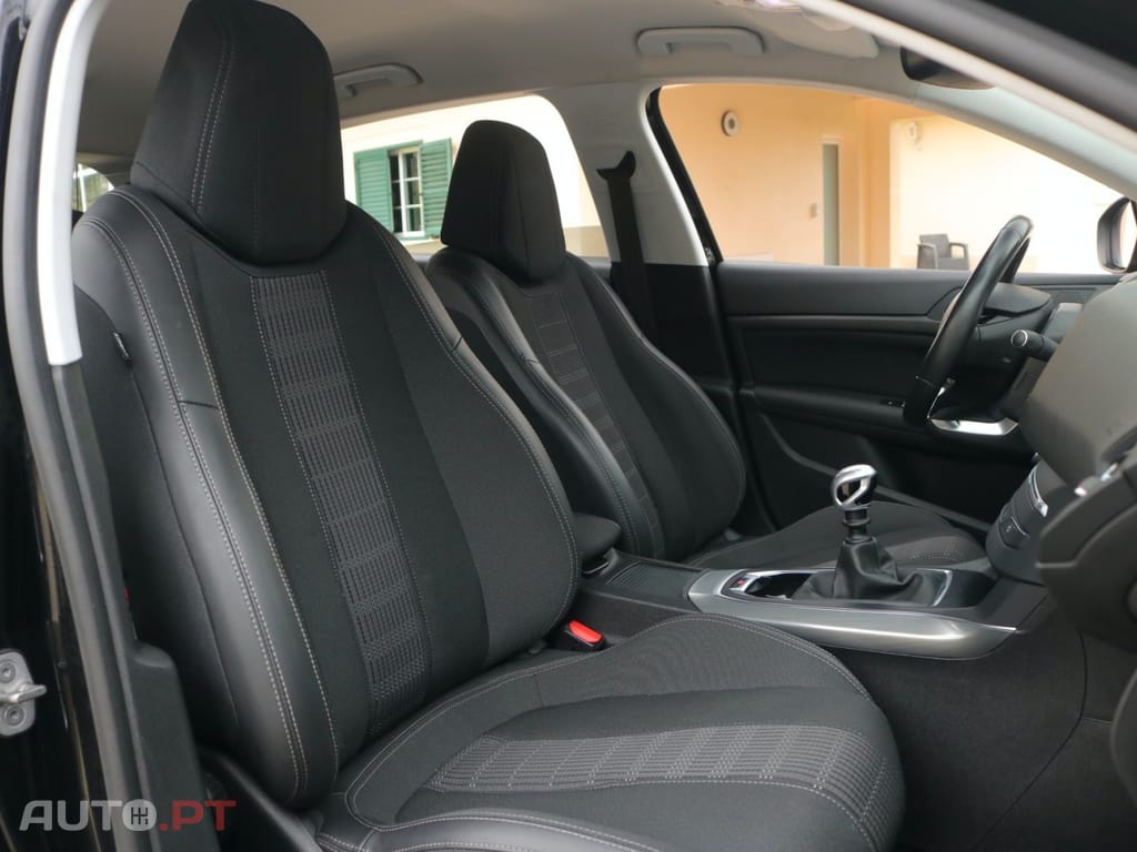 Peugeot 308 1.5 BlueHDi Allure Pack