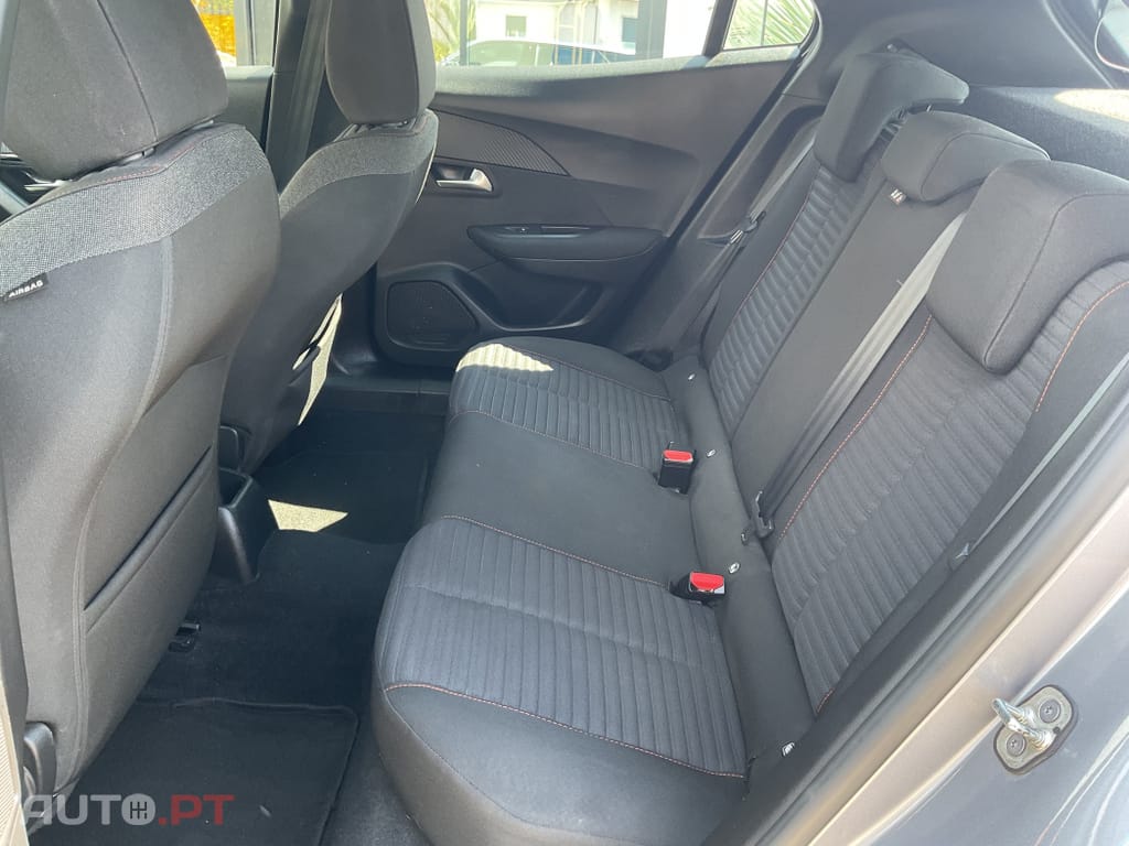 Peugeot 2008 1.2 PureTech Active