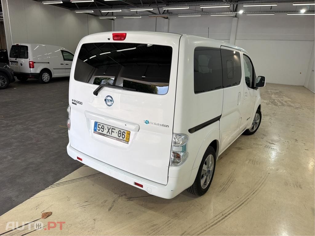 Nissan NV200