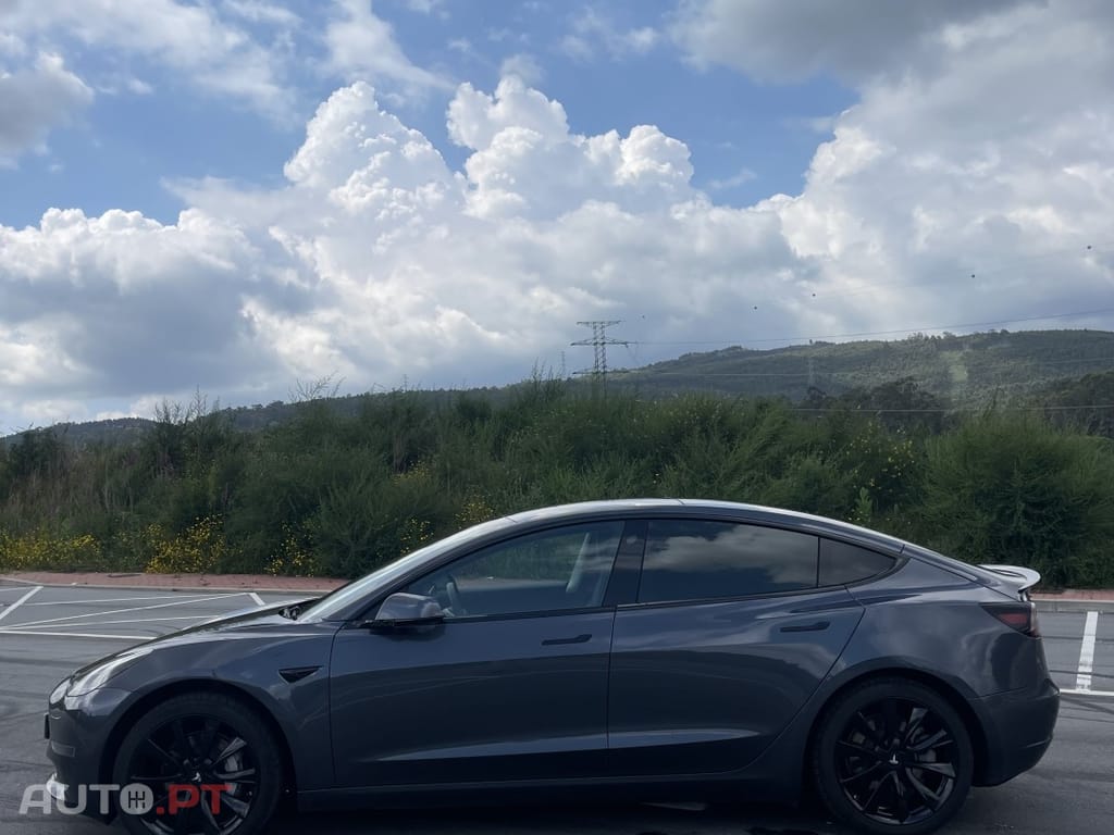 Tesla Model 3 Long Range Tração Integral