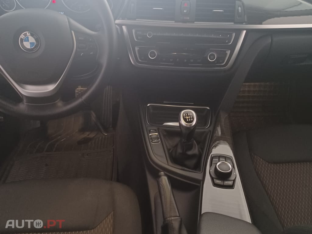 BMW 320 Touring d Luxury 184cv