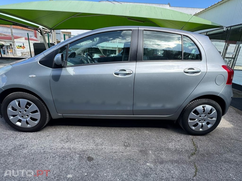 Toyota Yaris 1.0 VVT-i AC