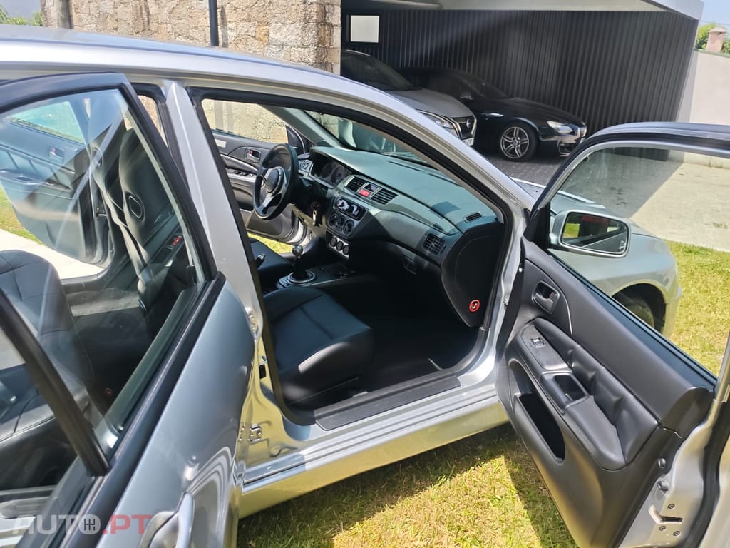 Mitsubishi Lancer Evolution 2.0 4WD
