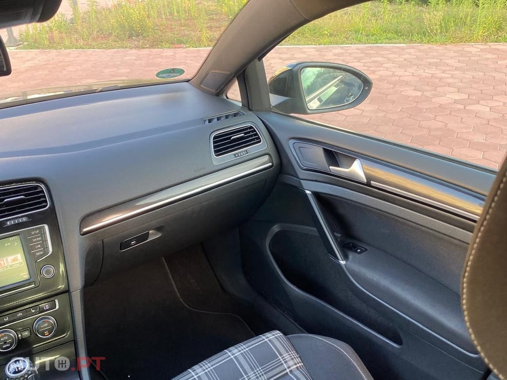 Volkswagen Golf 2.0 TDi GTD