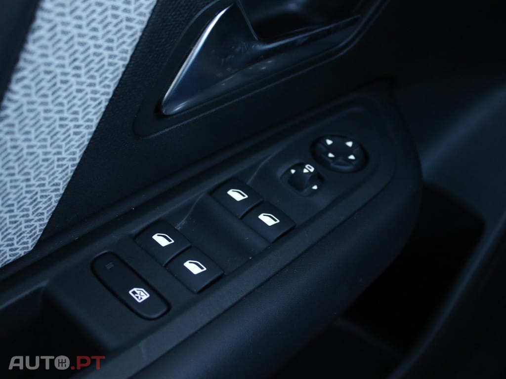 Citroen e-C4 C-Series