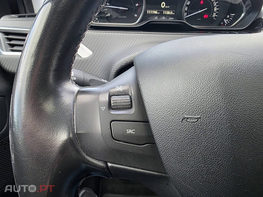 Peugeot 2008 1.6 BlueHDi Allure