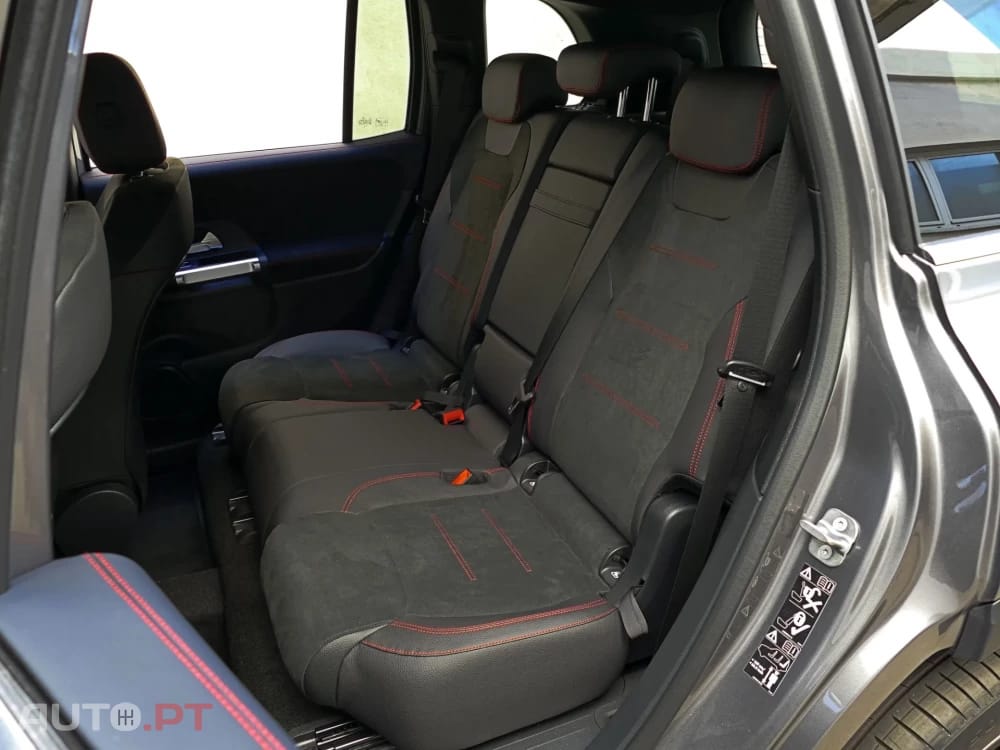 Mercedes-Benz GLB 180 d AMG Line