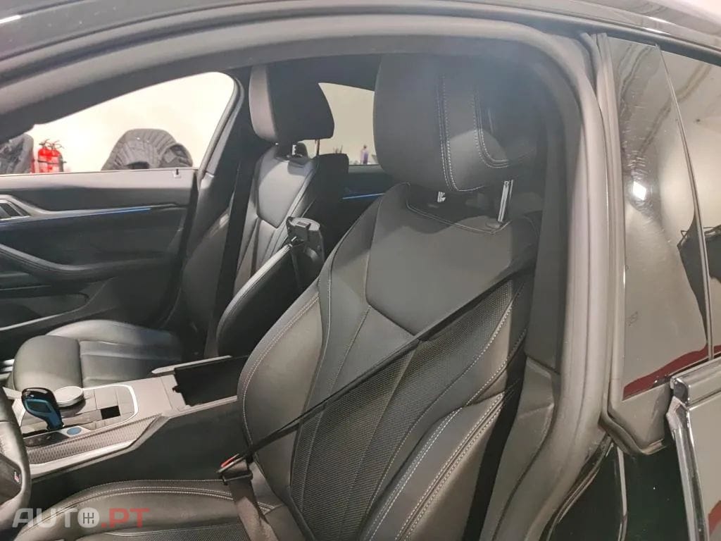BMW i4 eDrive40 Desportiva M