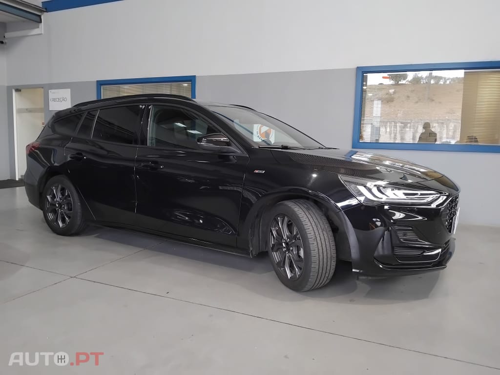 Ford Focus SW 1.0 EcoBoost MHEV ST-Line