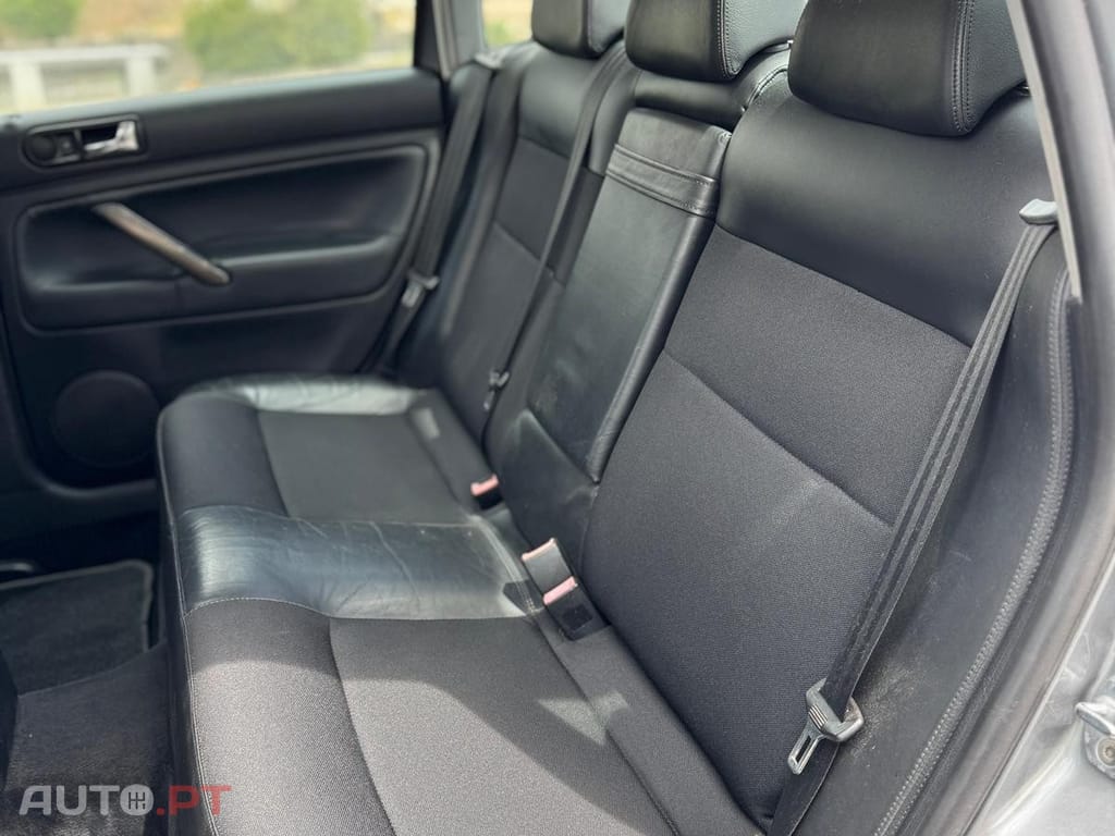 Volkswagen Passat 1.9 TDi Highline