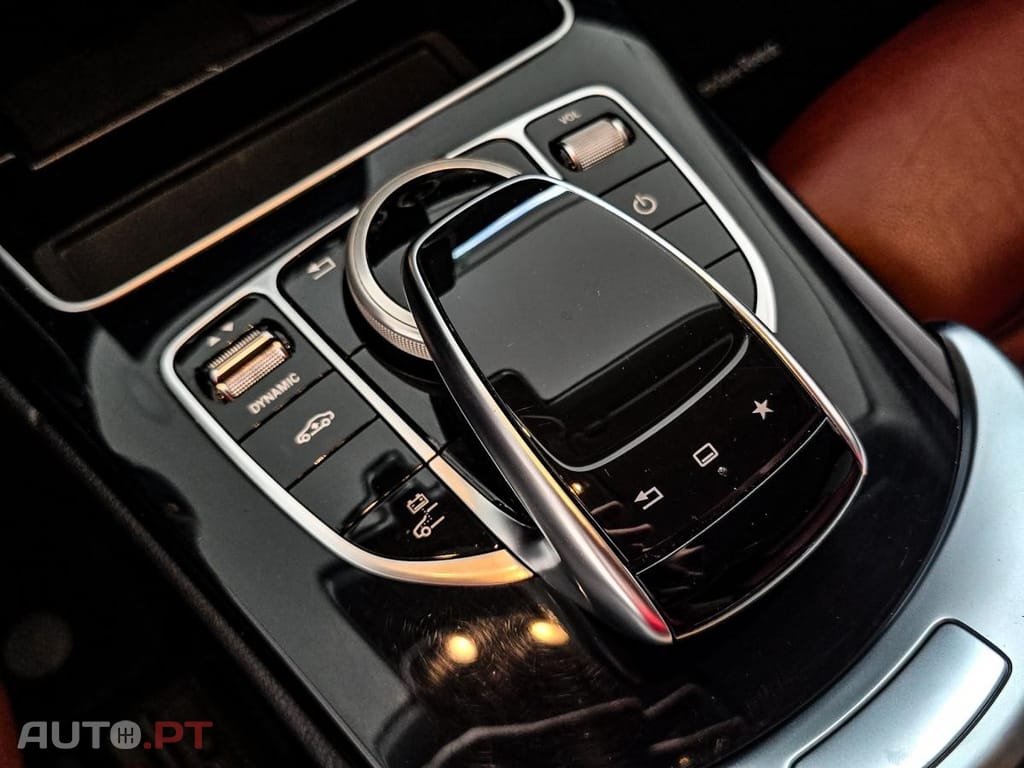 Mercedes-Benz C 350 e 7G-TRONIC AMG Line